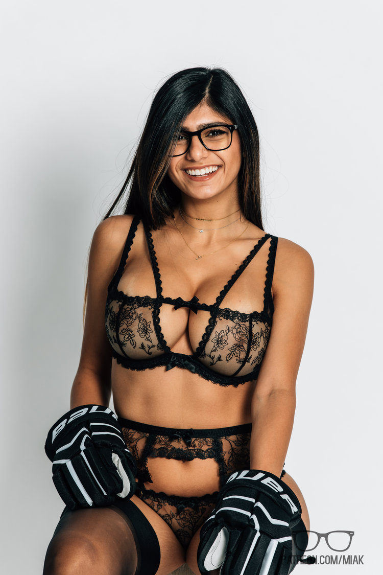 DC Hockey: A Sensual Twist 🏒 high-quality photo 6