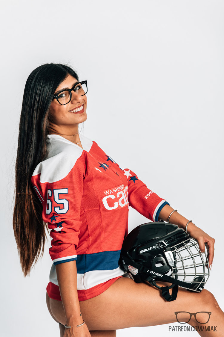 Hóquei DC: Um toque sensual 🏒 – foto de alta qualidade 24