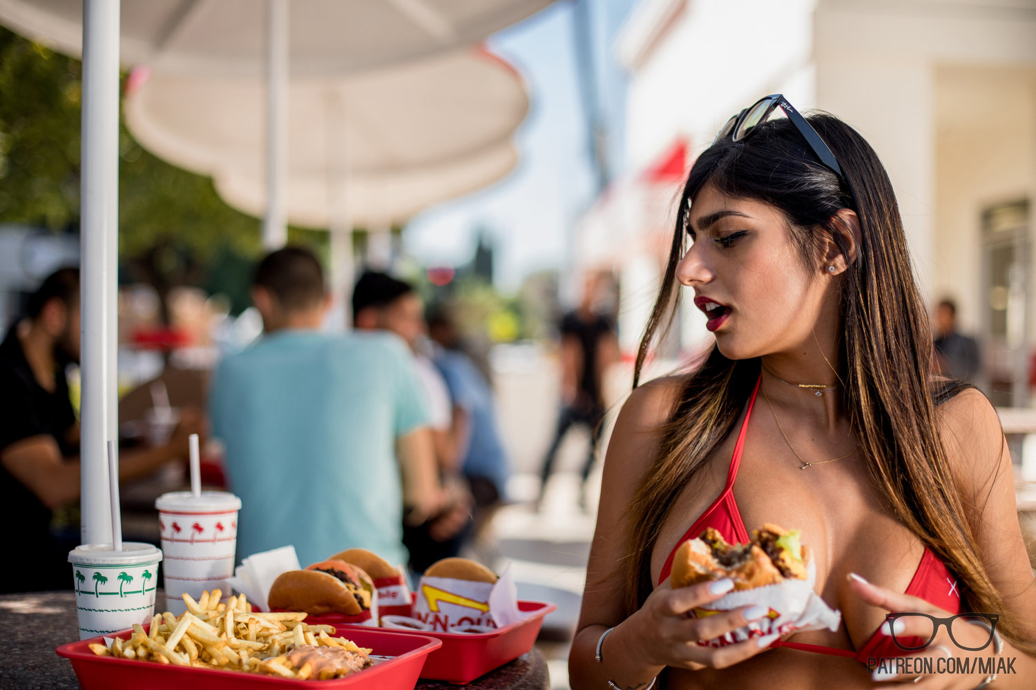 In-N-Out: Show Me Your Buns 🍔 high-quality photo 9