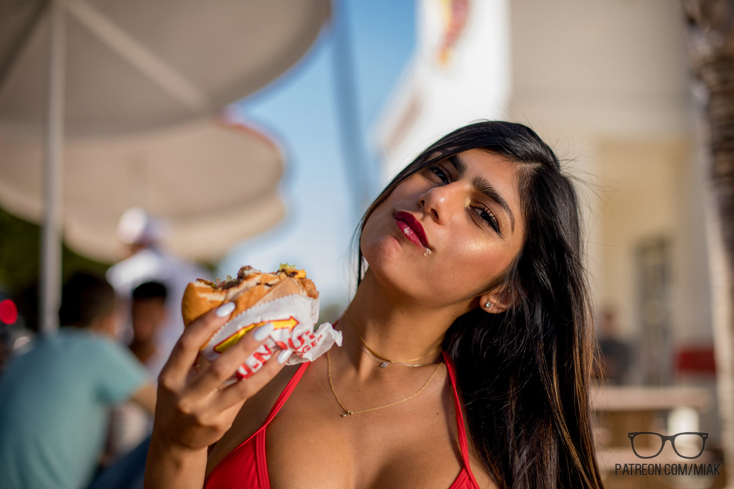 In-N-Out: Show Me Your Buns 🍔 – high-quality photo 16