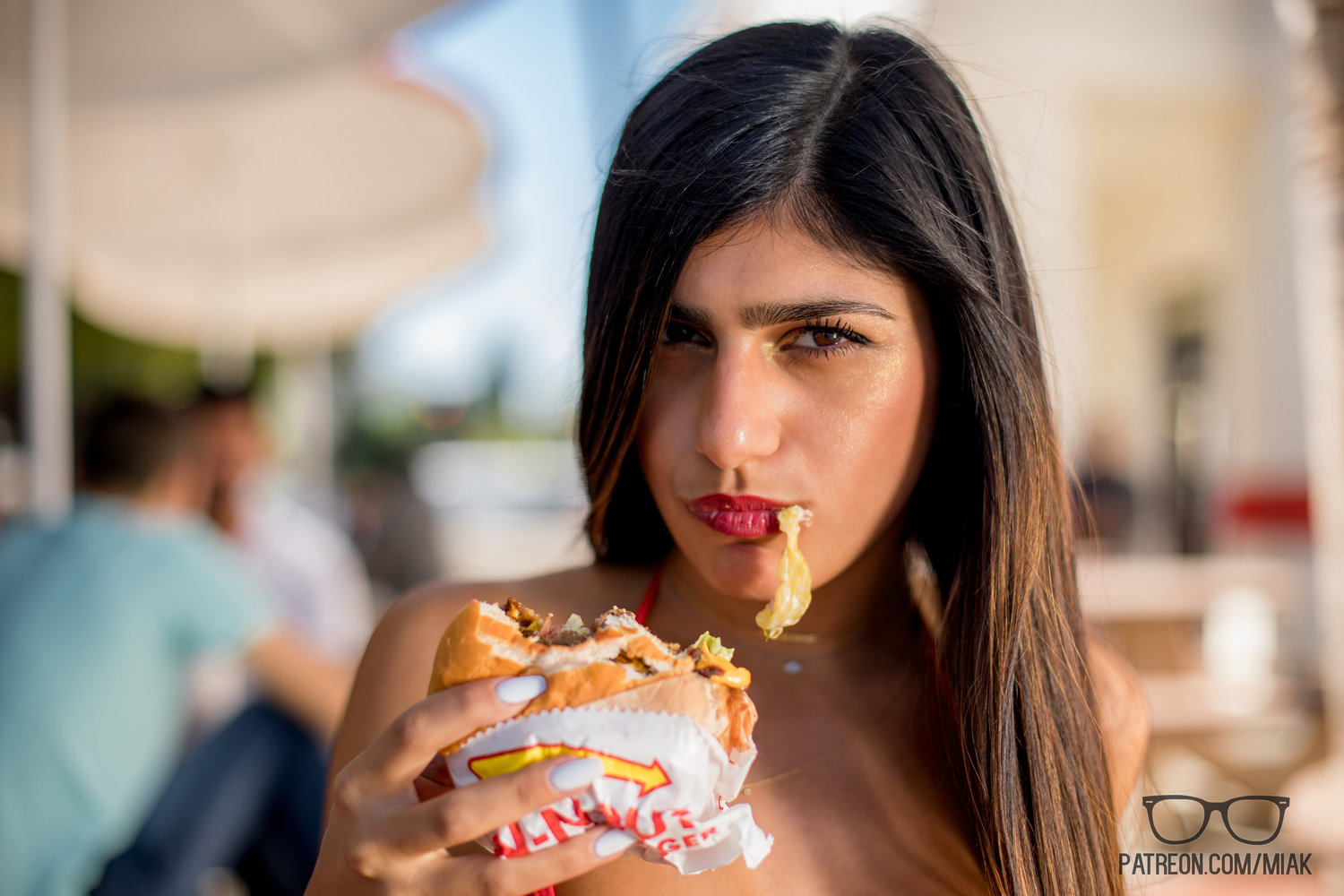 इन-एन-आउट: मुझे अपने बन दिखाओ 🍔 – उच्च गुणवत्ता वाली फोटो 15