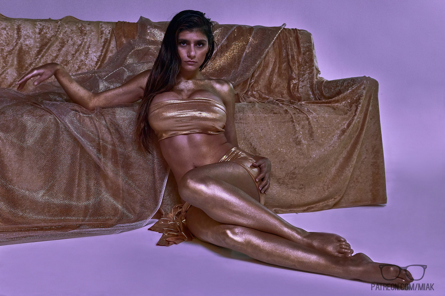 Mia Khalifa foto de alta qualidade de Ouro 🏅 - imagem 4
